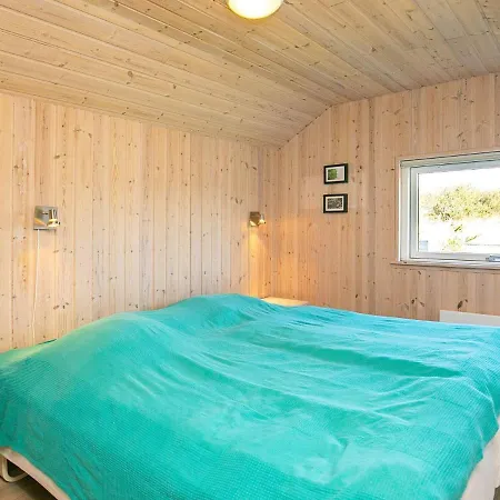 12 Person In Feriehus